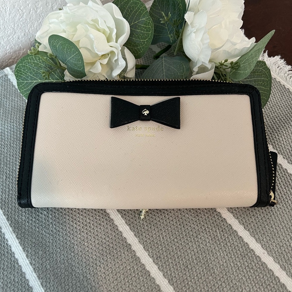 Kate Spade wallet